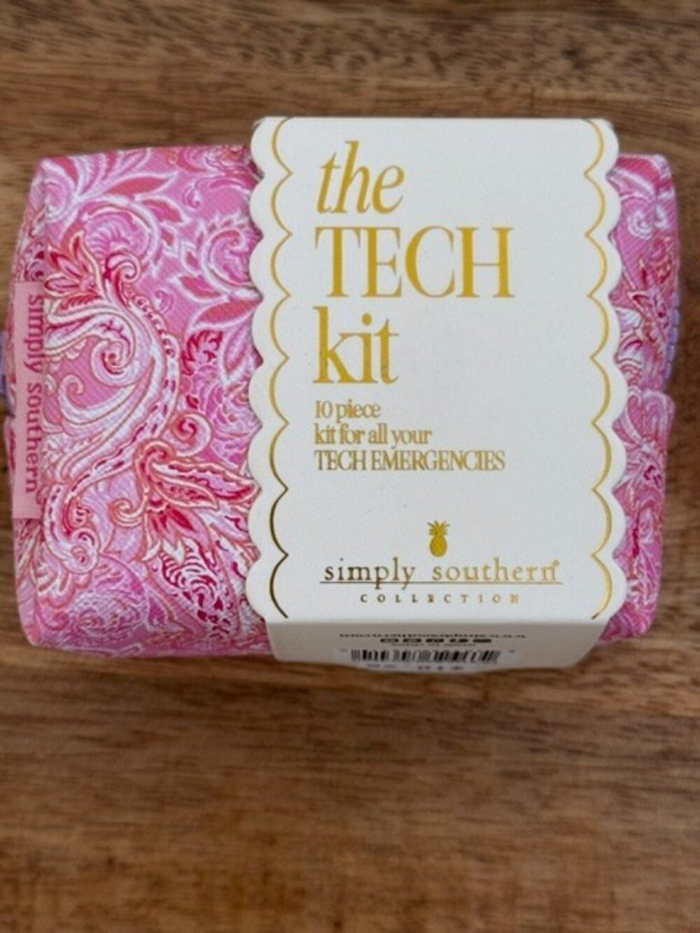 Simply Southern Tech Kit 10 Piece Emergency Accessories Pink Pouch Cords Stands